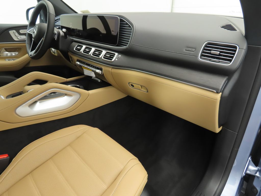 Thumbnail: 2026 Mercedes-Benz GLE - 19