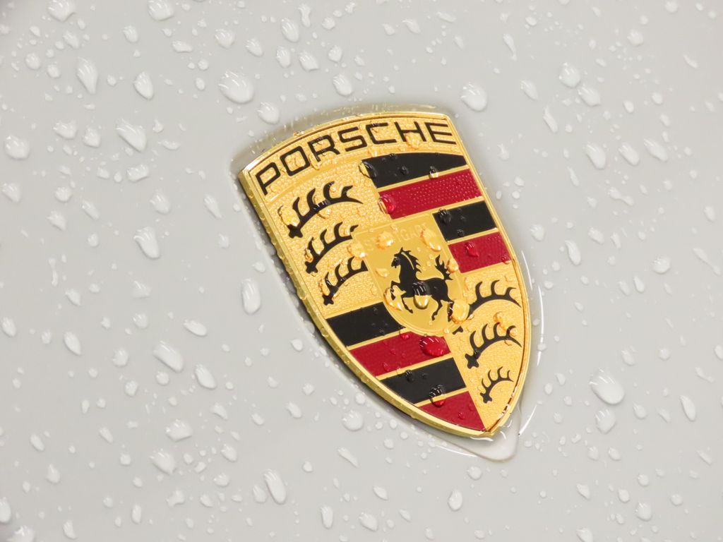 Thumbnail: 2026 Porsche Macan - 14