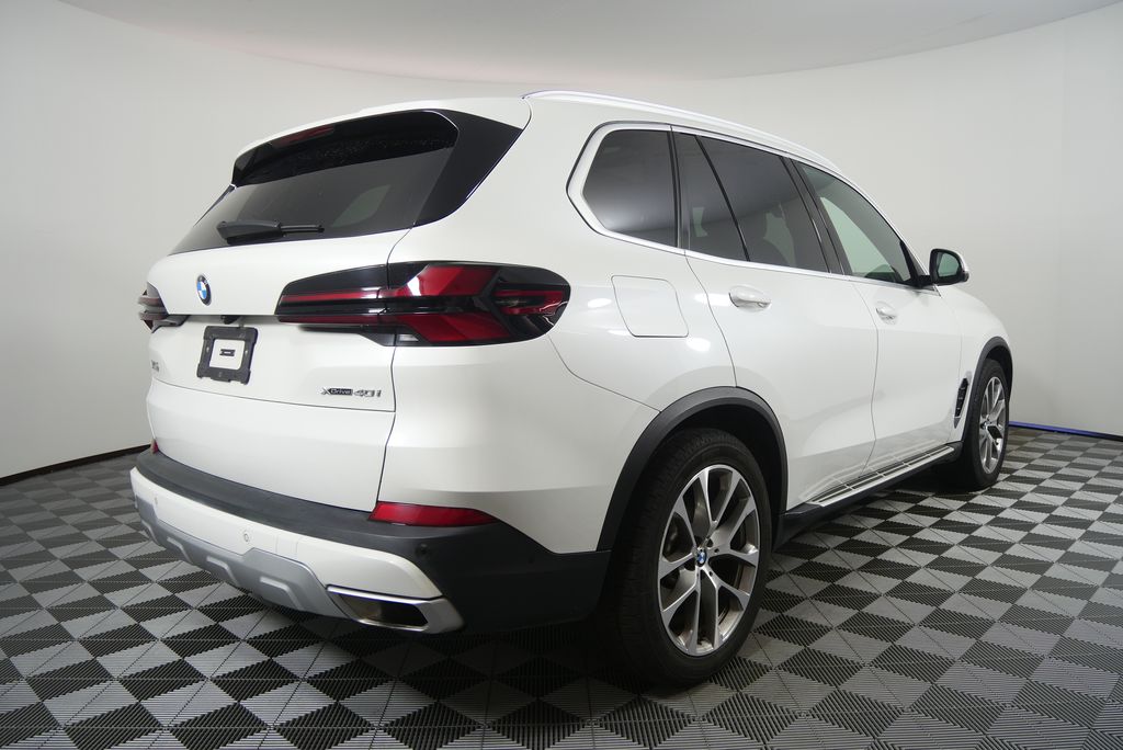 Thumbnail: 2024 BMW X5 - 3