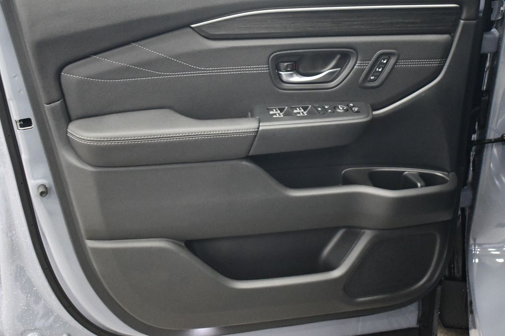 Thumbnail: 2026 Honda Pilot - 8