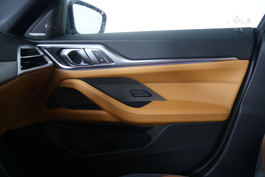 Thumbnail: 2025 BMW i4 - 24