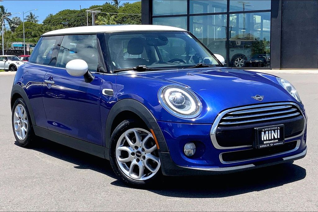 Blue Metallic 2019 MINI Cooper Hatchback Front-Wheel Drive 6-Speed Automatic