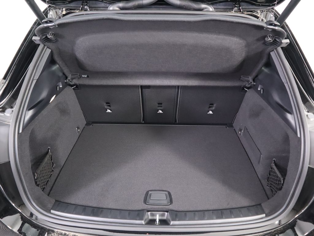 Thumbnail: 2025 Mercedes-Benz GLA - 28