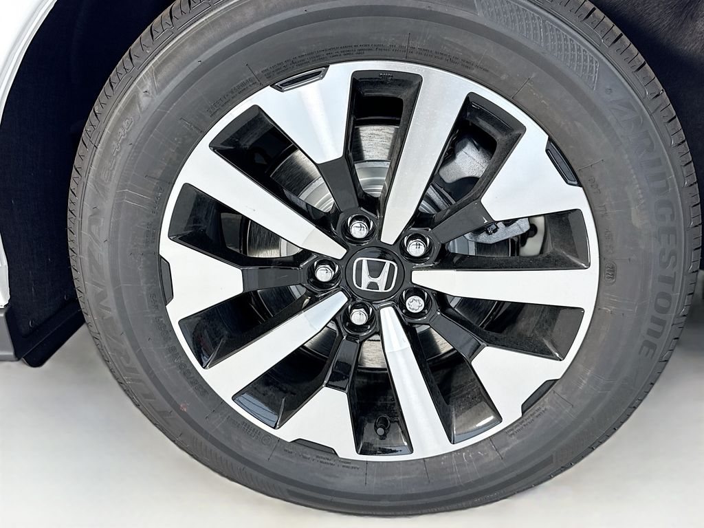 Thumbnail: 2026 Honda Odyssey - 29