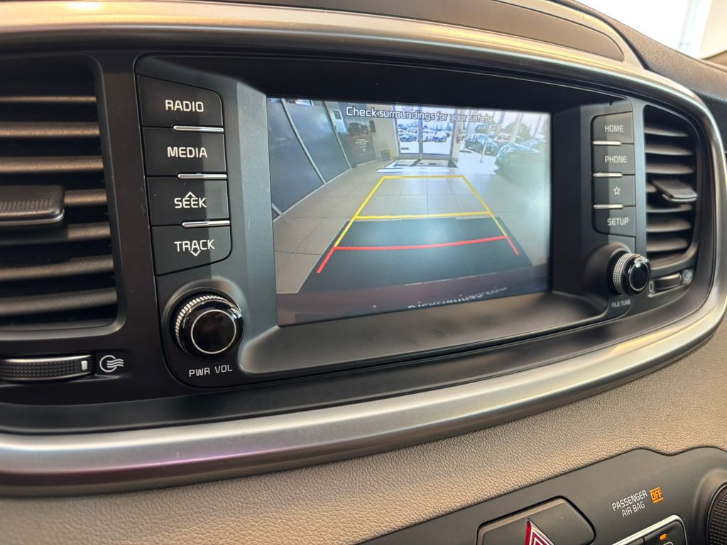 2019 Kia Sorento LX