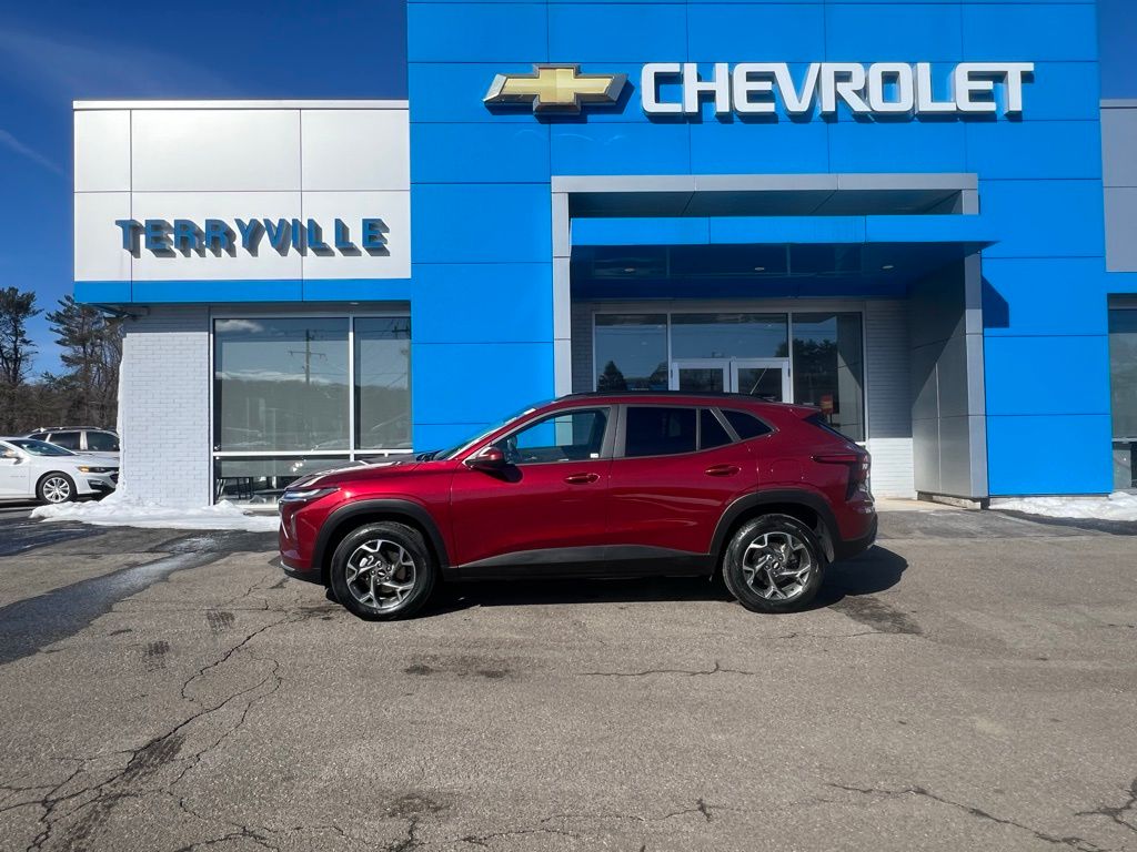 2025 Chevrolet Trax LT FWD