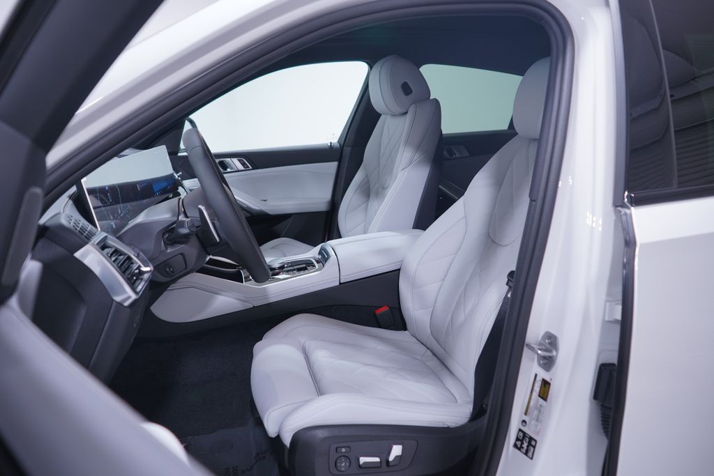 Thumbnail: 2026 BMW X6 - 7