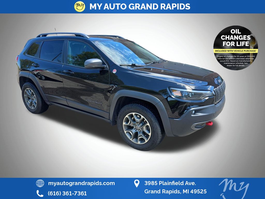 Diamond Black Crystal Pearlcoat 2020 Jeep Cherokee SUV / Crossover Four-Wheel Drive 9-Speed Automatic