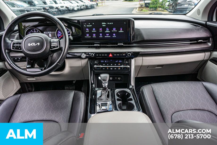 Used 2022 White Kia SX image 28