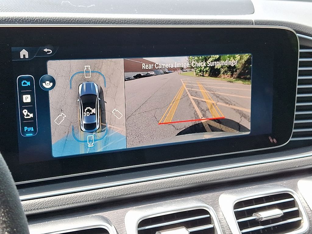 Thumbnail: 2025 Mercedes-Benz GLE - 16