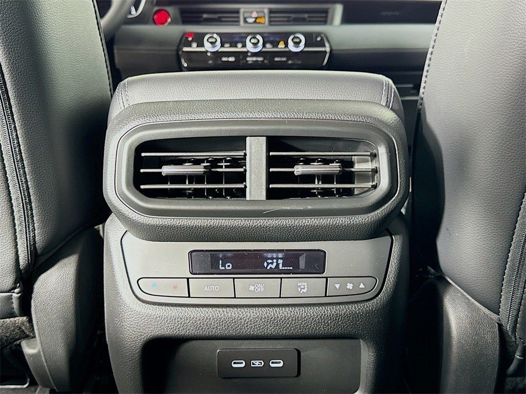 Used Car 2025 Honda Pilot  Touring For Sale Under $50,000 In Austin, Texas