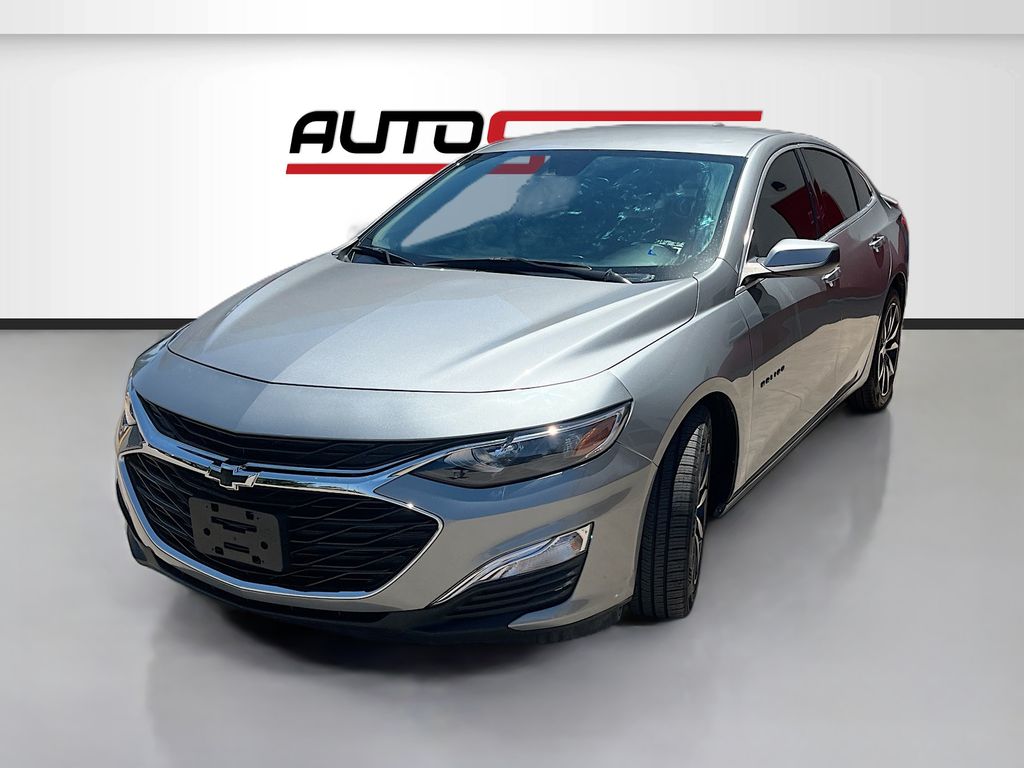 Used 2024 Gray Chevrolet RS image 3