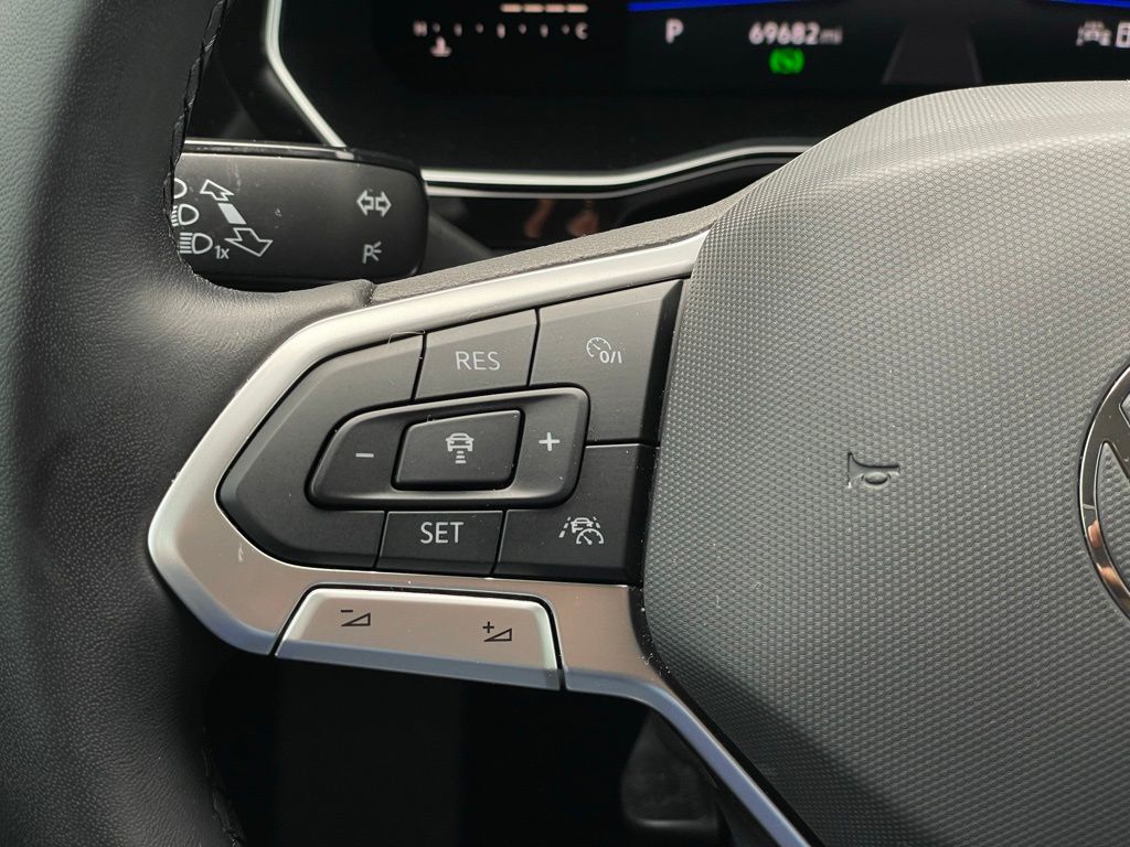 Thumbnail: 2022 Volkswagen Jetta - 15