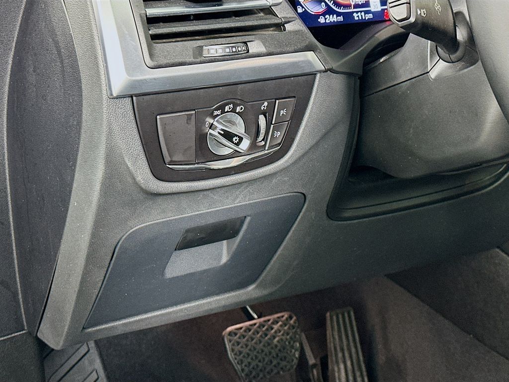 Thumbnail: 2022 BMW X3 - 10