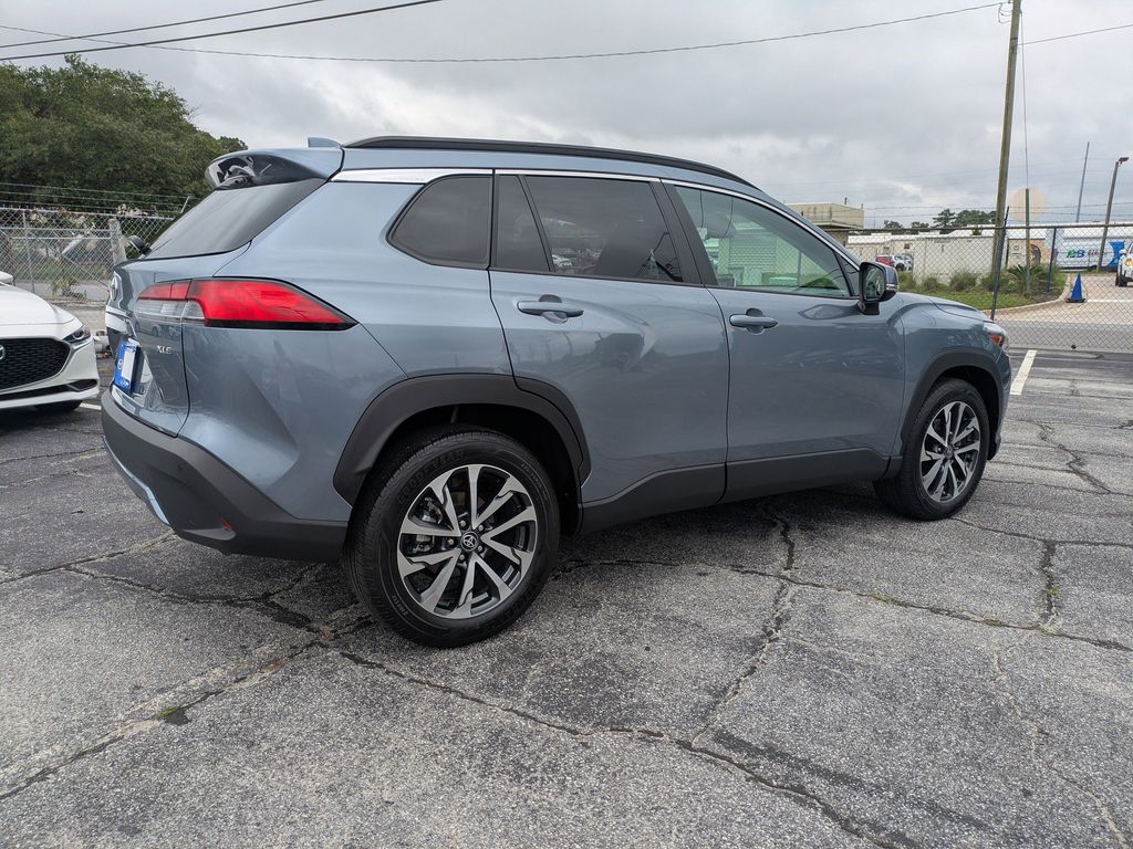 2023 Toyota Corolla Cross XLE