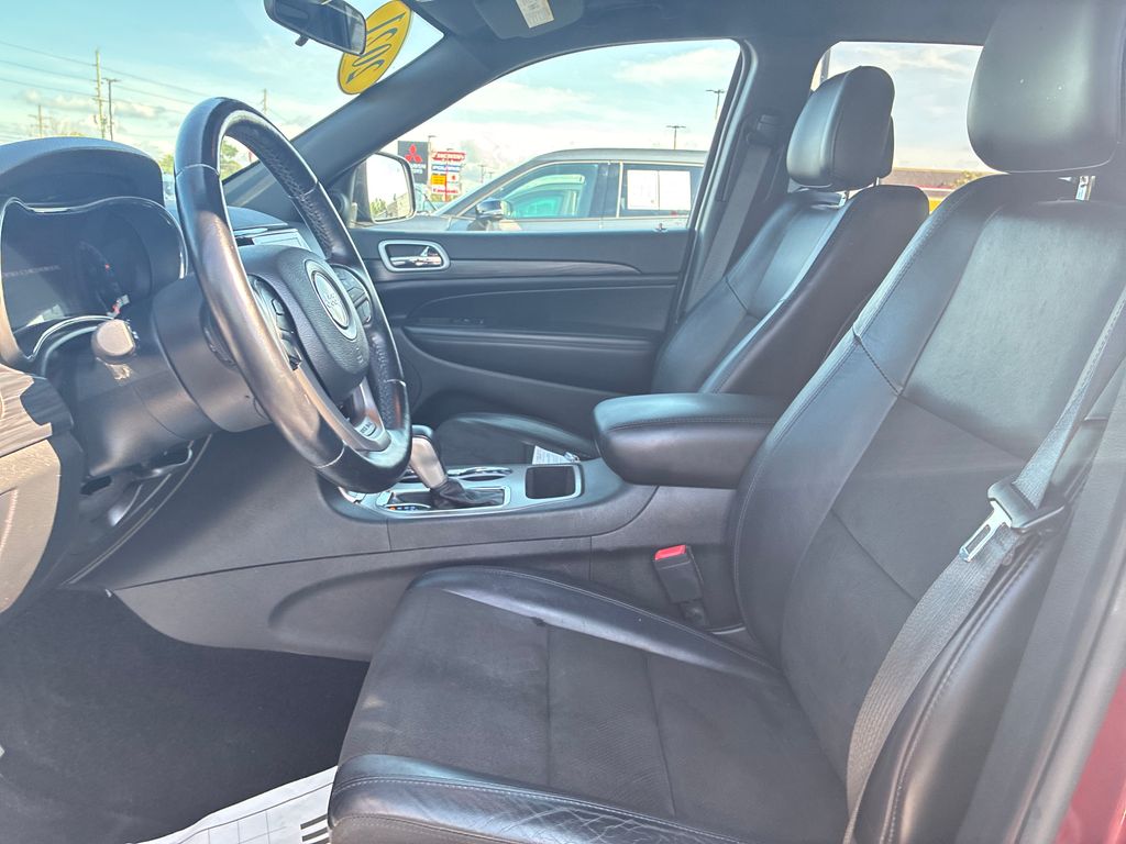 2021 Jeep Grand Cherokee Laredo X - 9