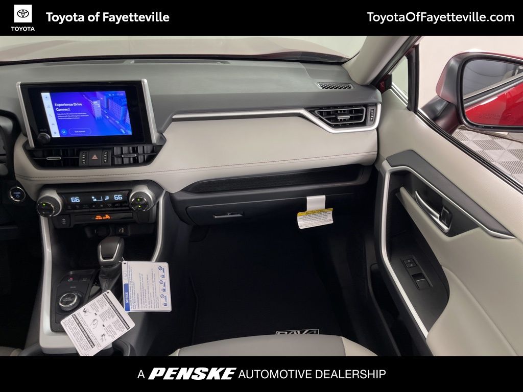 2025 Toyota RAV4 XLE Premium 15