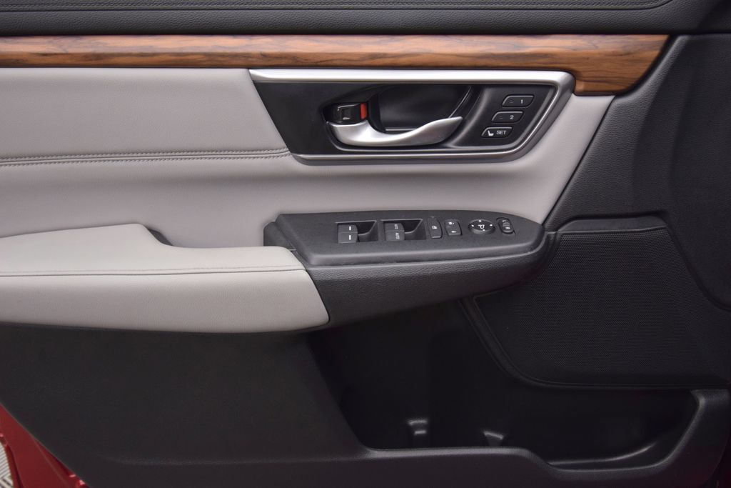 used 2021 Honda CR-V car, priced at $28,000