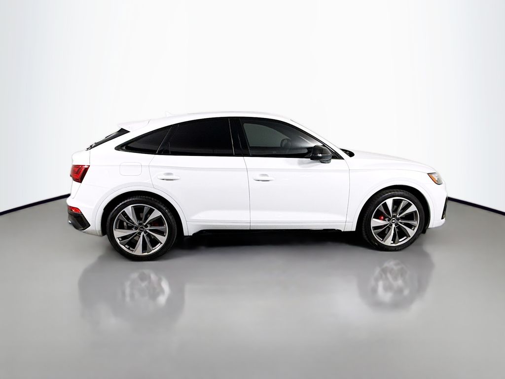 Thumbnail: 2022 Audi SQ5 - 4