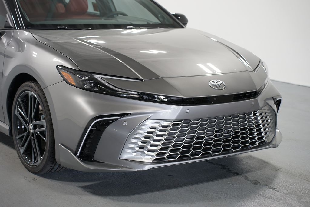 Thumbnail: 2025 Toyota Camry - 4
