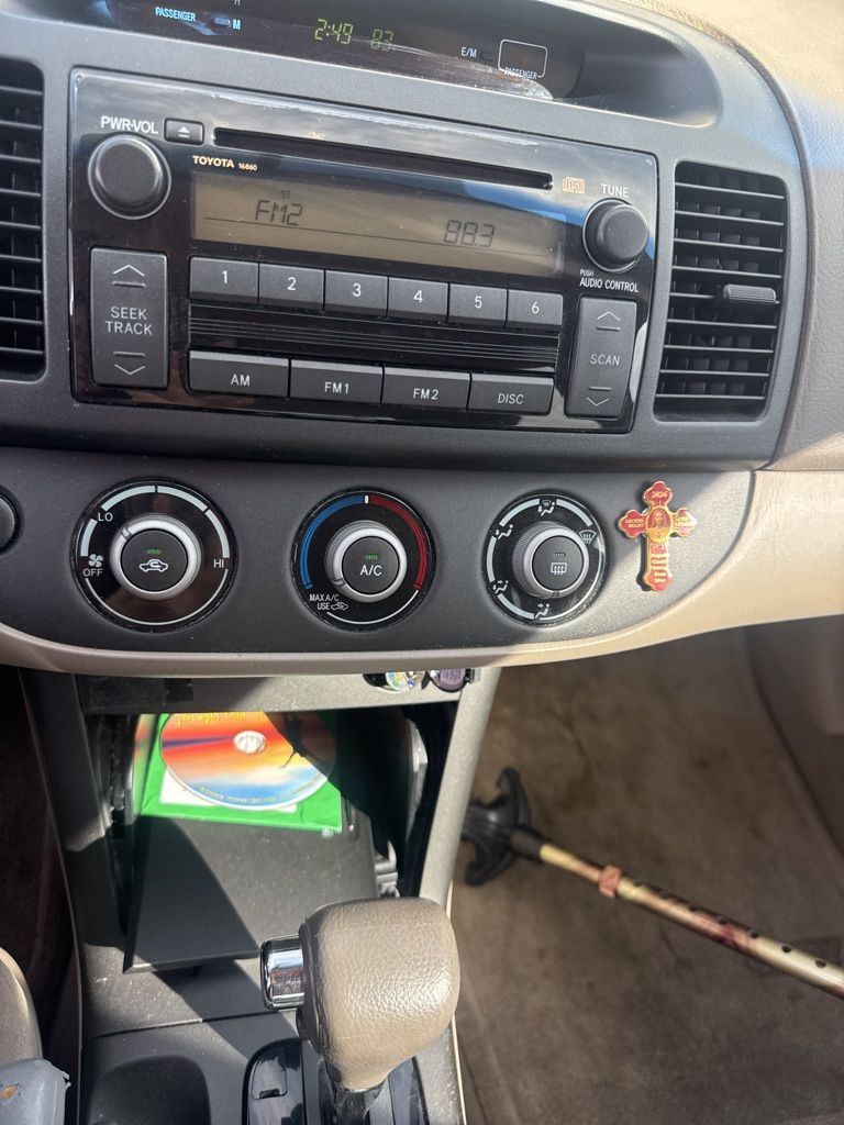 Thumbnail: 2005 Toyota Camry - 9