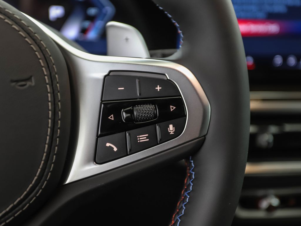 Thumbnail: 2026 BMW X5 - 13