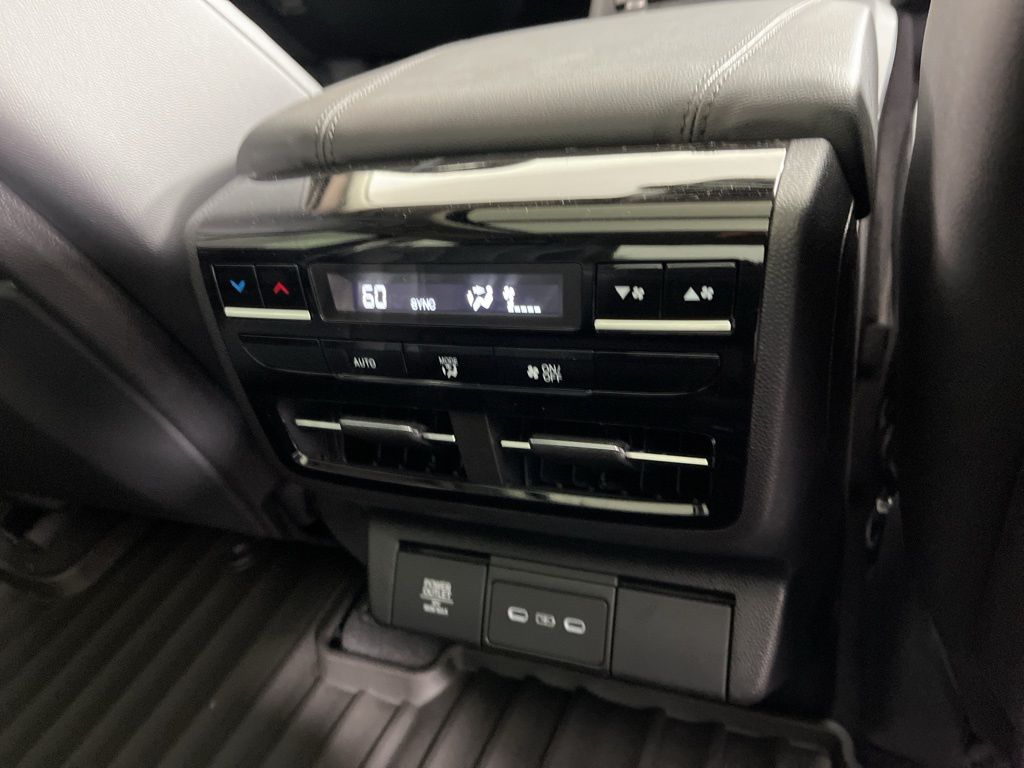 2025 Acura MDX Base 9