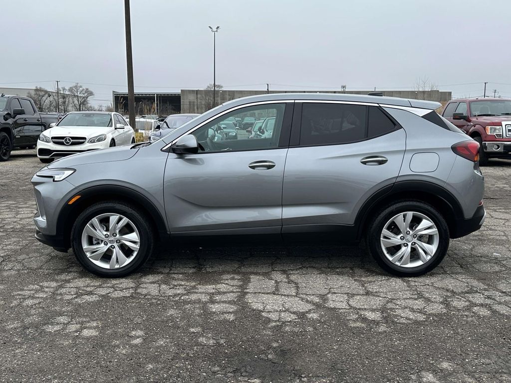 View vehicle photo 2