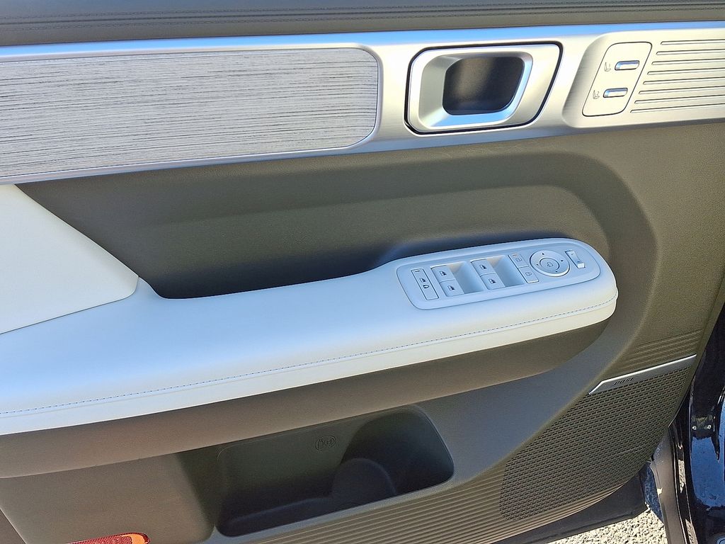 Thumbnail: 2024 Hyundai Santa Fe - 16