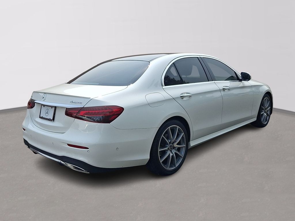 Thumbnail: 2023 Mercedes-Benz E-Class - 4