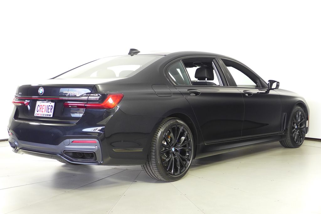 Thumbnail: 2022 BMW 7 Series - 7
