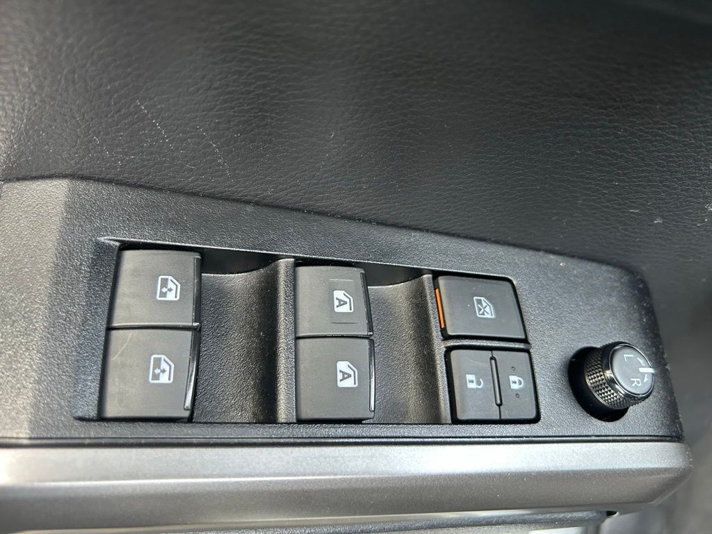 2023 Toyota Tacoma TRD Off-Road 27