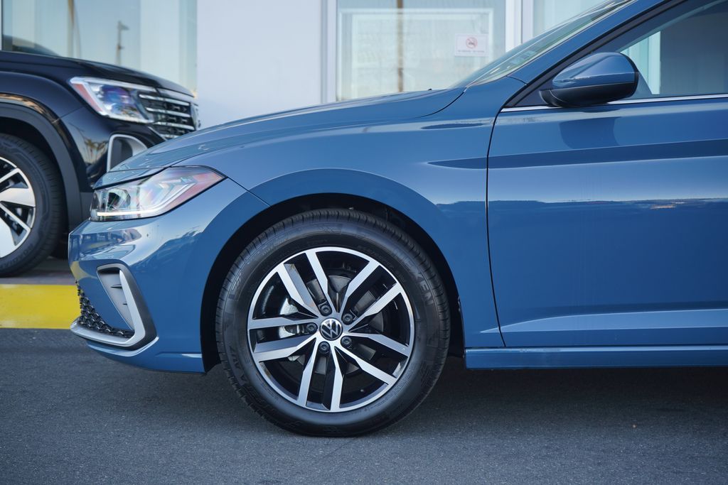 Thumbnail: 2026 Volkswagen Jetta - 2