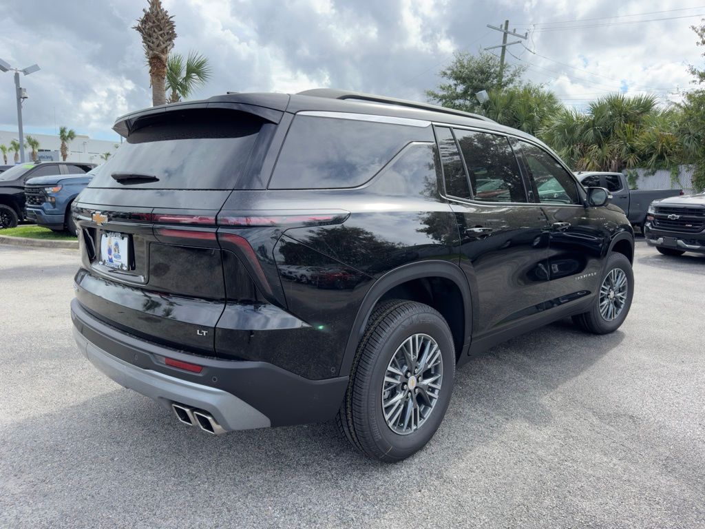 2024 Chevrolet Traverse LT 8