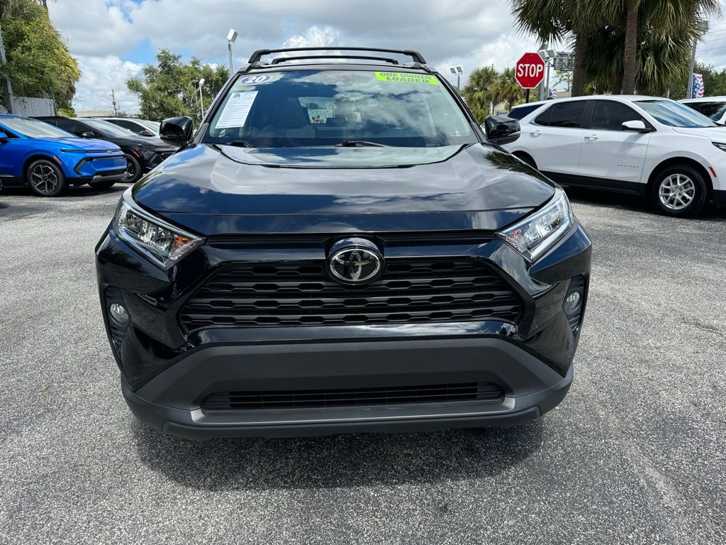 2020 Toyota RAV4 XLE Premium 3