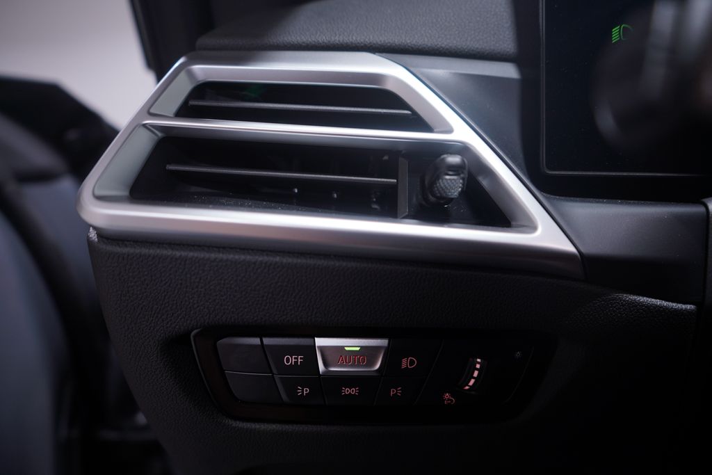 Thumbnail: 2026 BMW M2 - 18