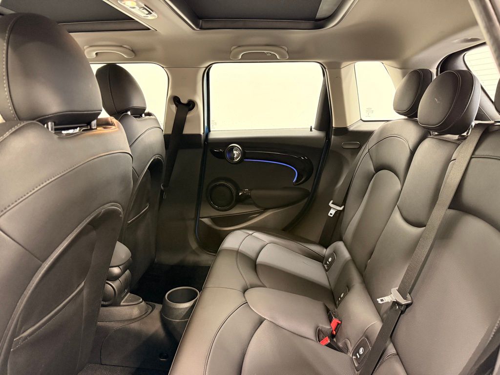 Thumbnail: 2024 MINI Cooper - 11