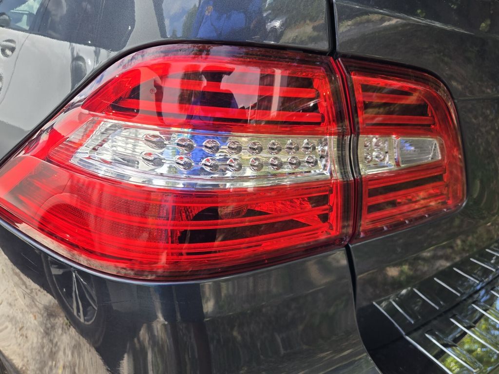 2014 Mercedes-Benz Ml-class - $10,999