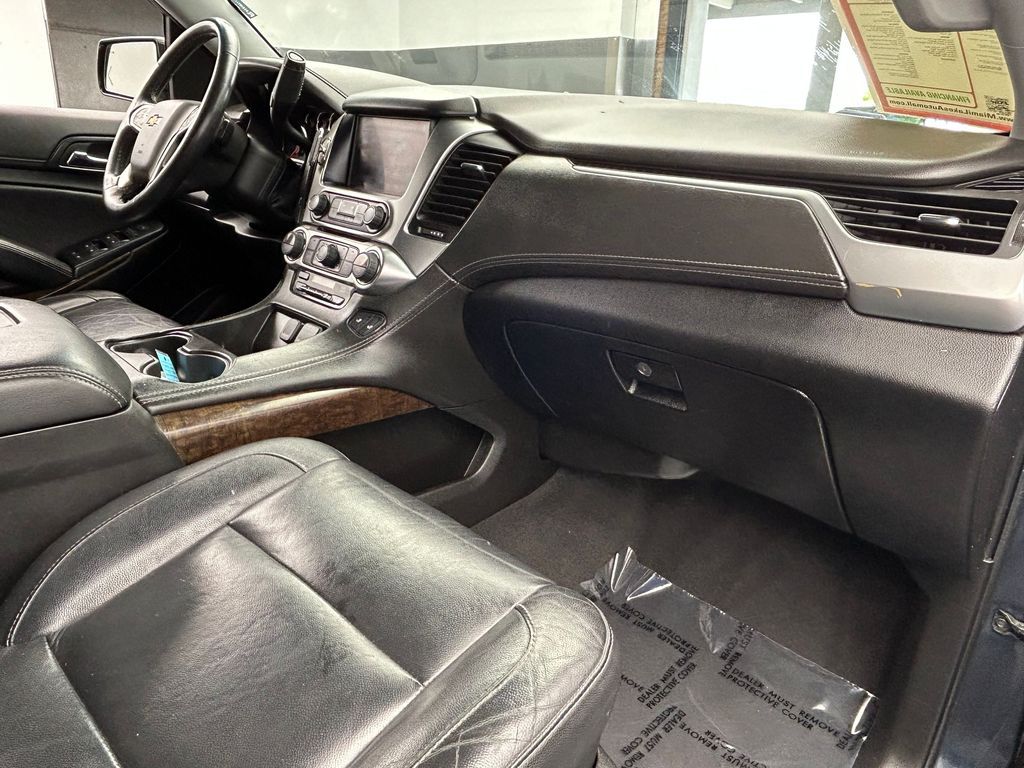 Used 2020 Shadow Gray Metallic Chevrolet LT image 56
