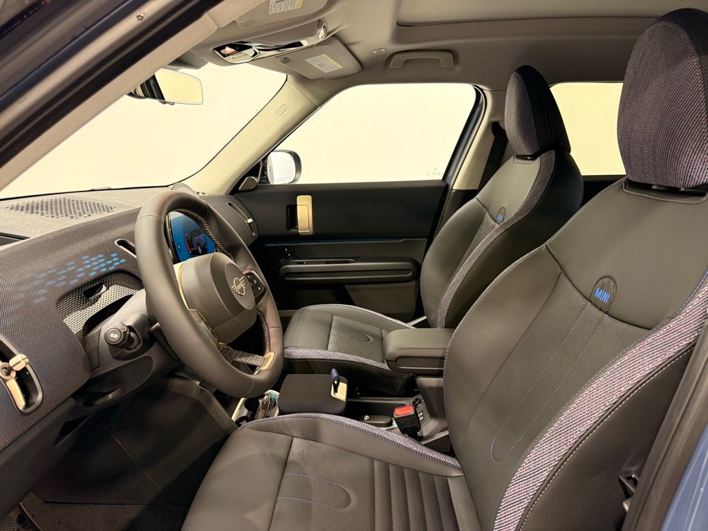 Thumbnail: 2025 MINI Cooper Countryman - 12