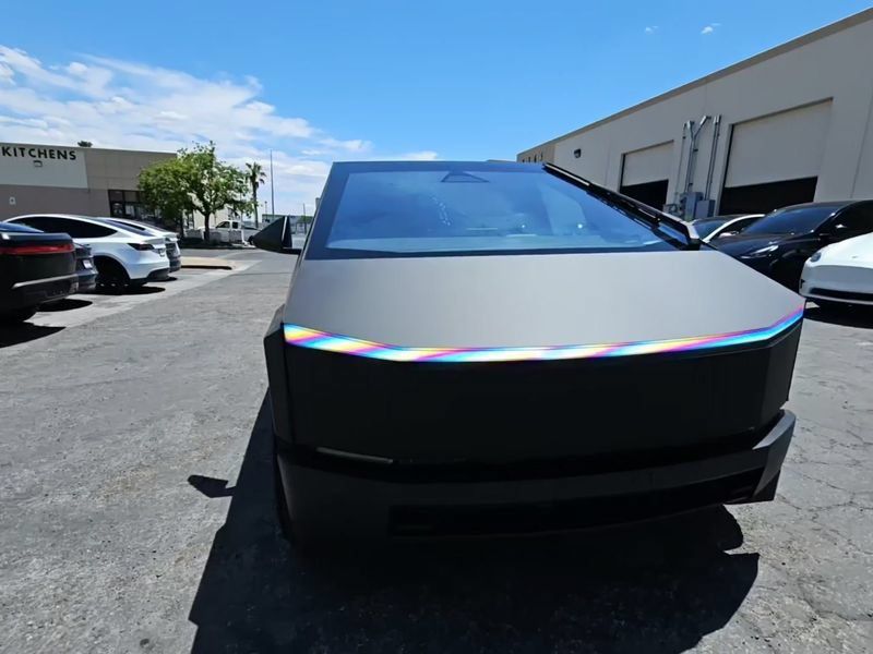 2024 Tesla Cybertruck Crew Cab AWD