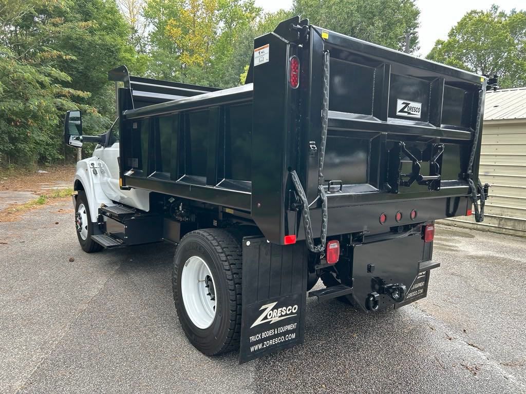 New 2025 White Ford Base image 3