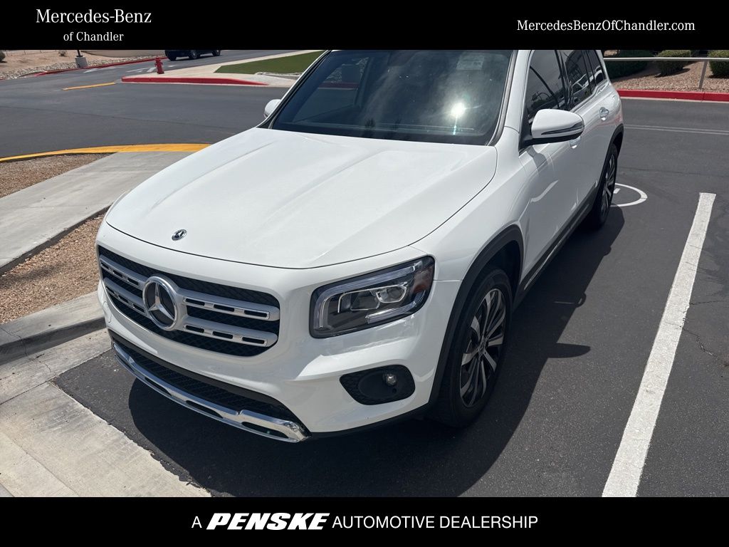 2022 Mercedes-Benz GLB 250 Hero Image