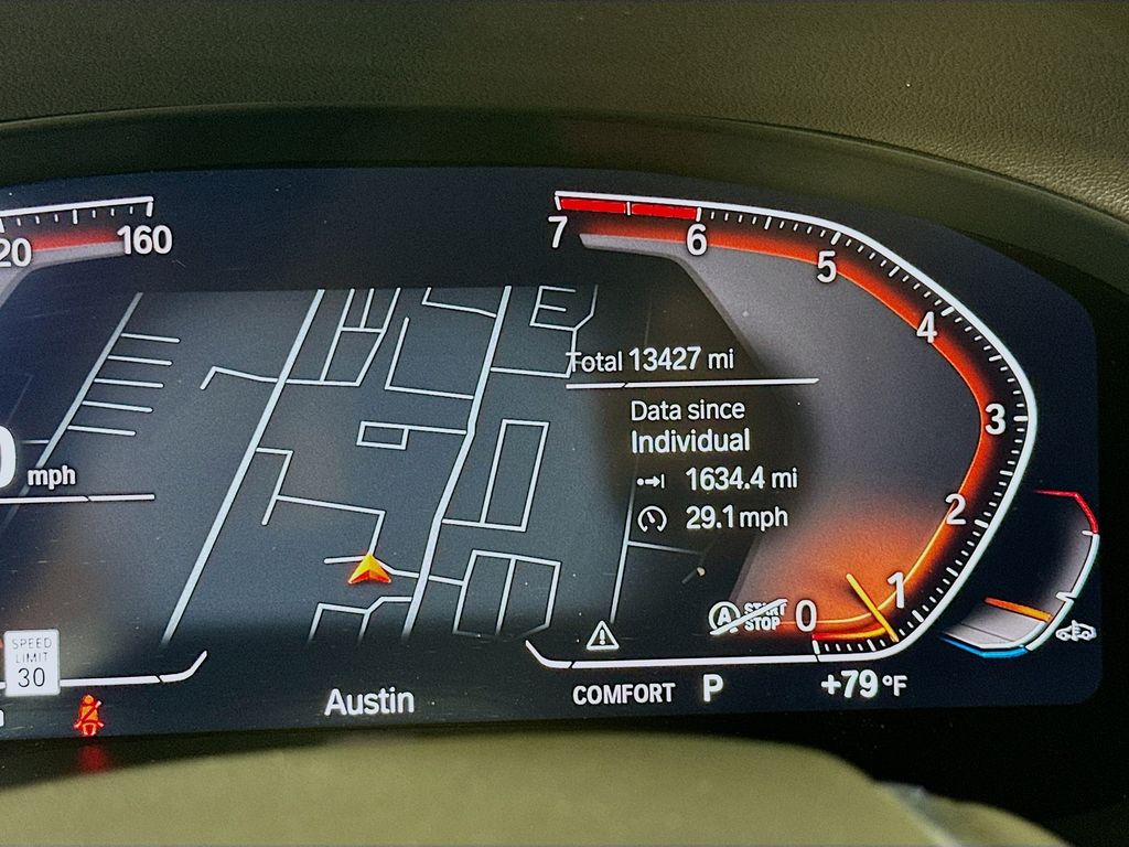 Thumbnail: 2025 BMW X4 - 12