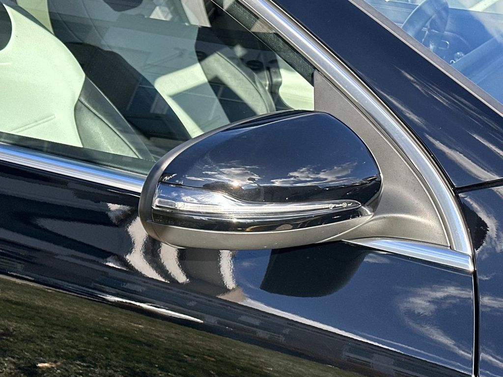 Thumbnail: 2021 Mercedes-Benz GLA - 18