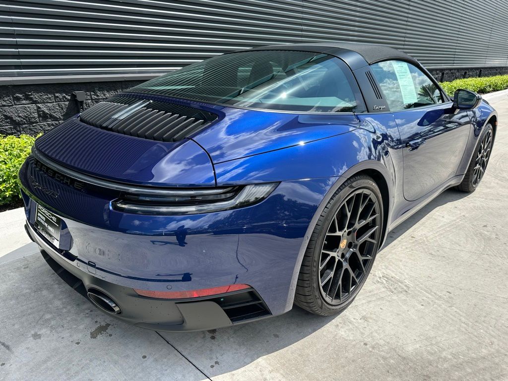 2024 Porsche 911 Targa 4S 9