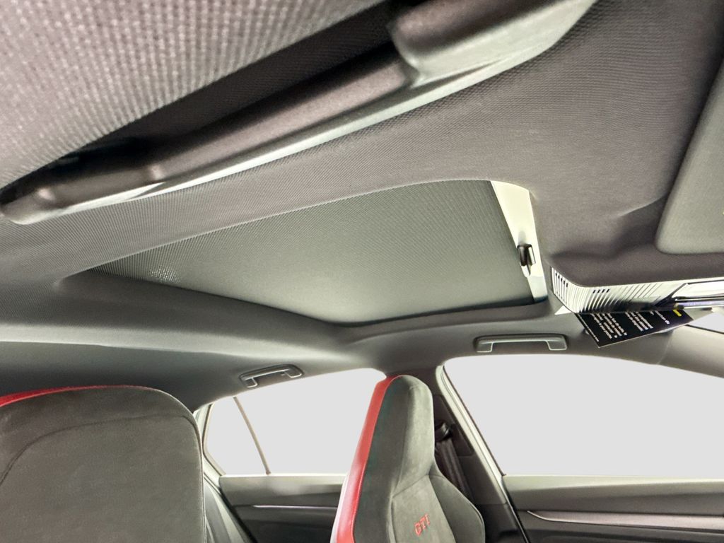 Thumbnail: 2026 Volkswagen Golf - 17