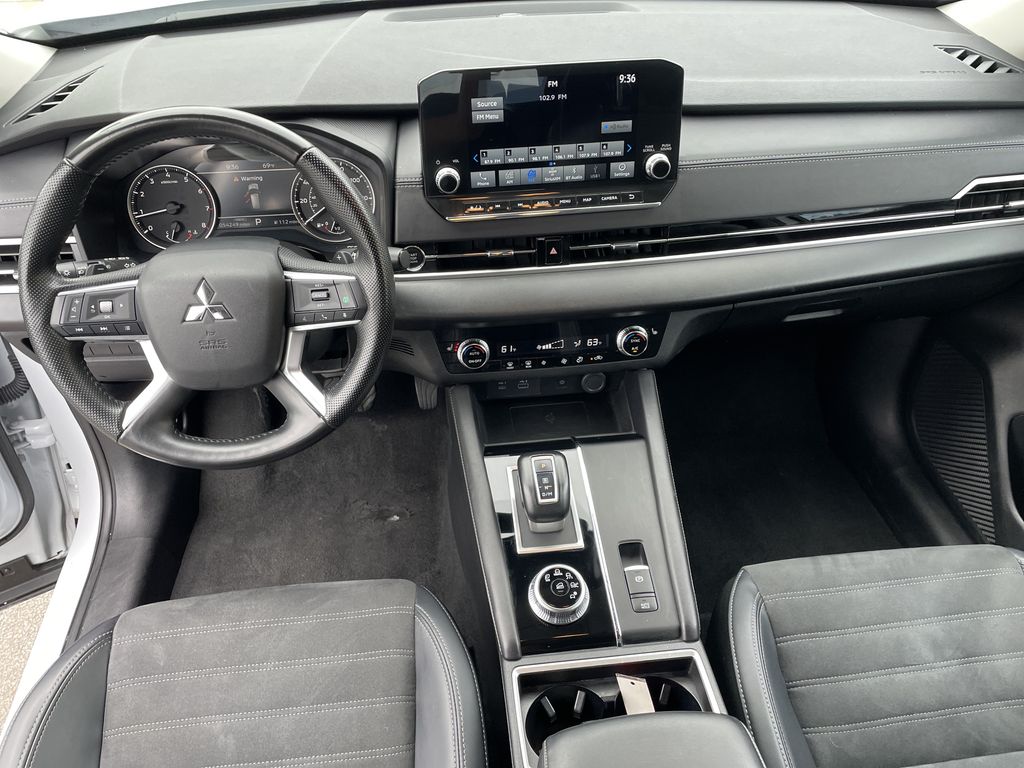 Used 2024 Mitsubishi Outlander SUV