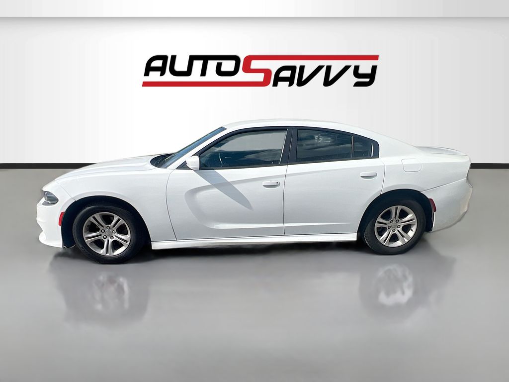 Used 2021 White Dodge SXT image 4