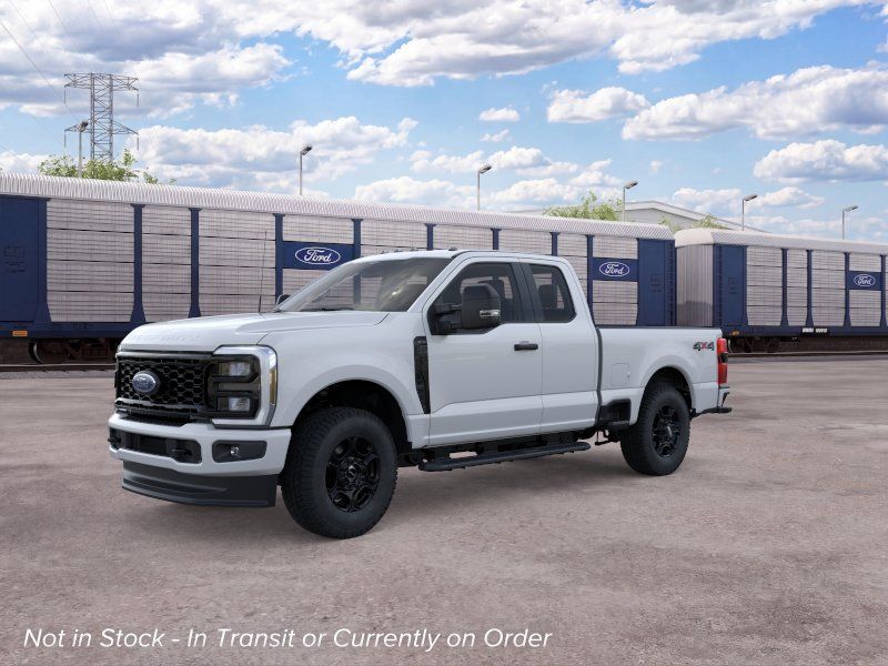 Oxford White 2026 Ford F-250 Super Duty Pickup Truck Four-Wheel Drive Automatic